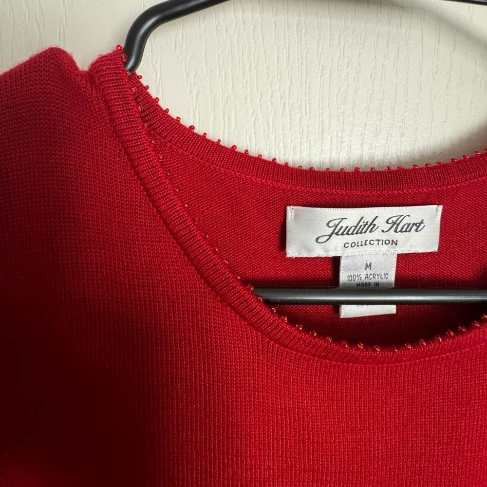 Vintage top red with small beads on collar